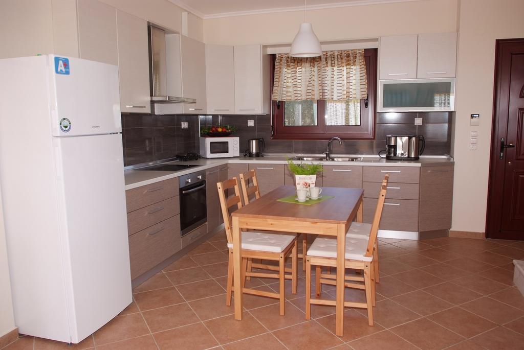 Sofia Luxury Maisonettes Νικήτη Δωμάτιο φωτογραφία